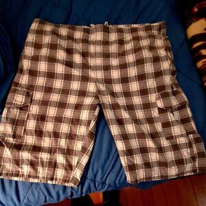 Men's Size 44 Gray & White Cargo Shorts By Triventi Collection